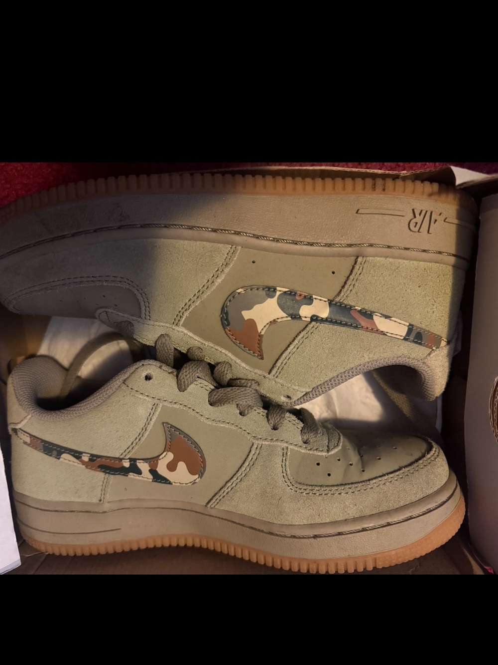 Nike Kids Olive Suede Sneakers / youth 6  ,Camo Swoosh,Gum Sole